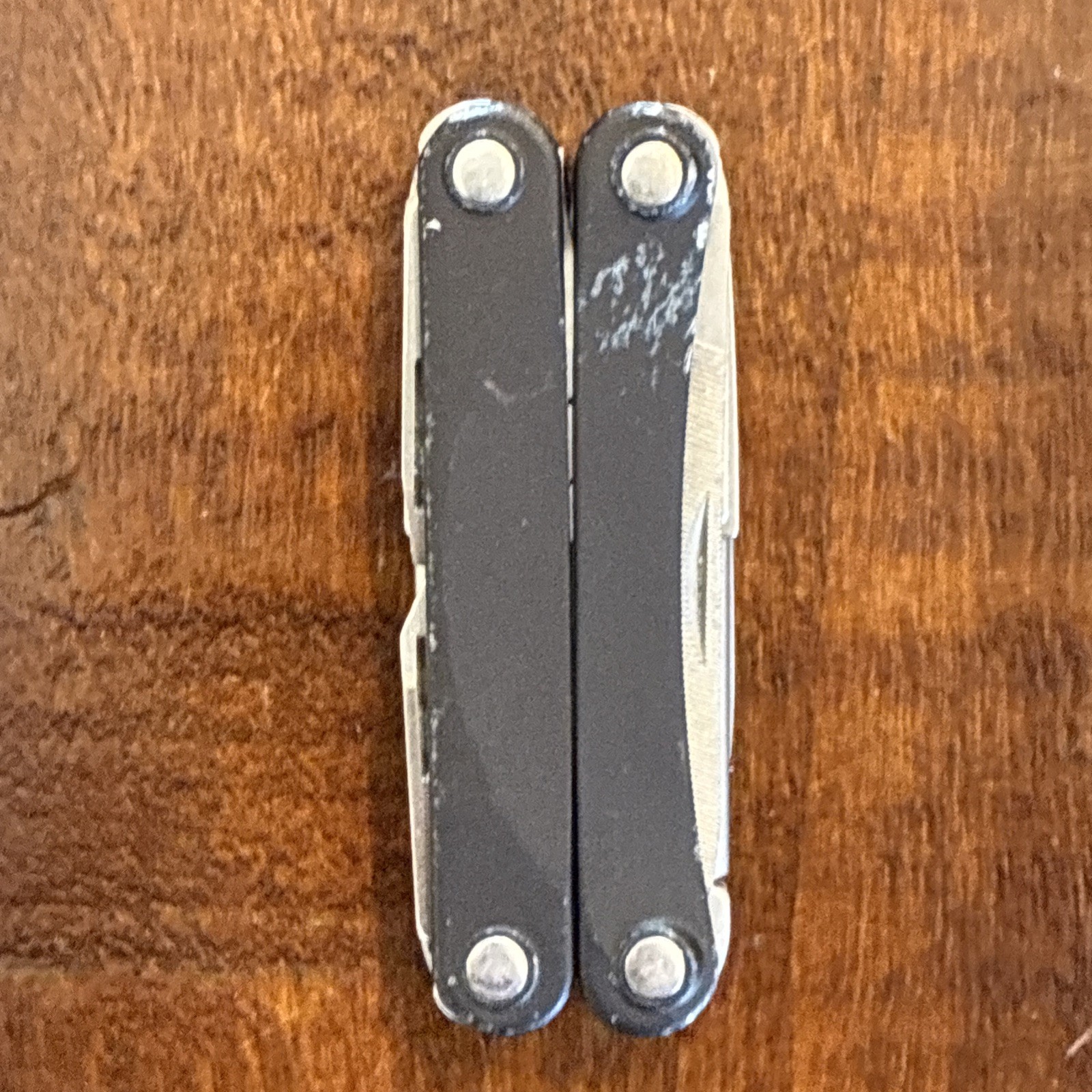 Leatherman Squirt PS4 Multi Tool, Knife, Pliers – Black – Excellent