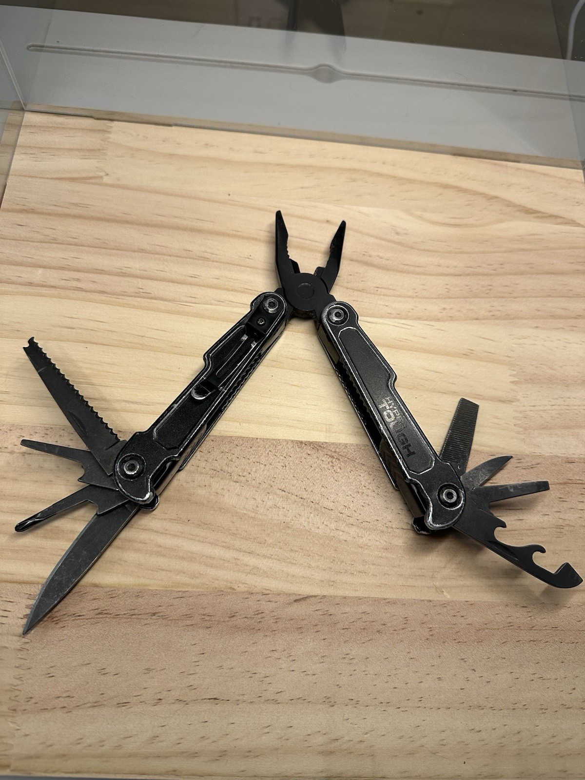 Hyper Tough 10-in-1 Multi-tool Letterman Style Locking