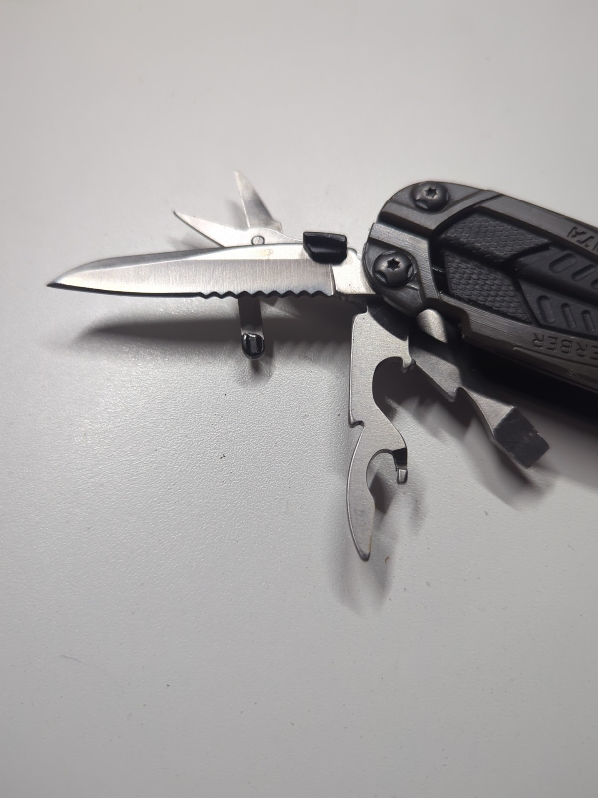 Gerber Strata MultiPlier Multi-tool Pliers Scissors