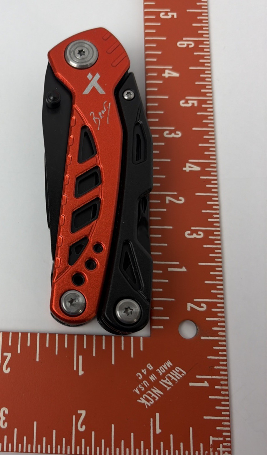 Bear Grylls® Multi Utility Tool 82195 with belt pouch
