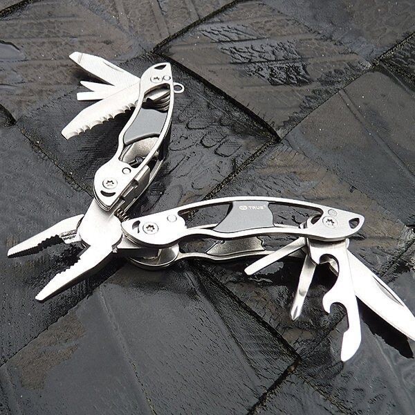 True Utility Framework Mini Key – Ring Multi-Tool with Waterproof Case CRACKED