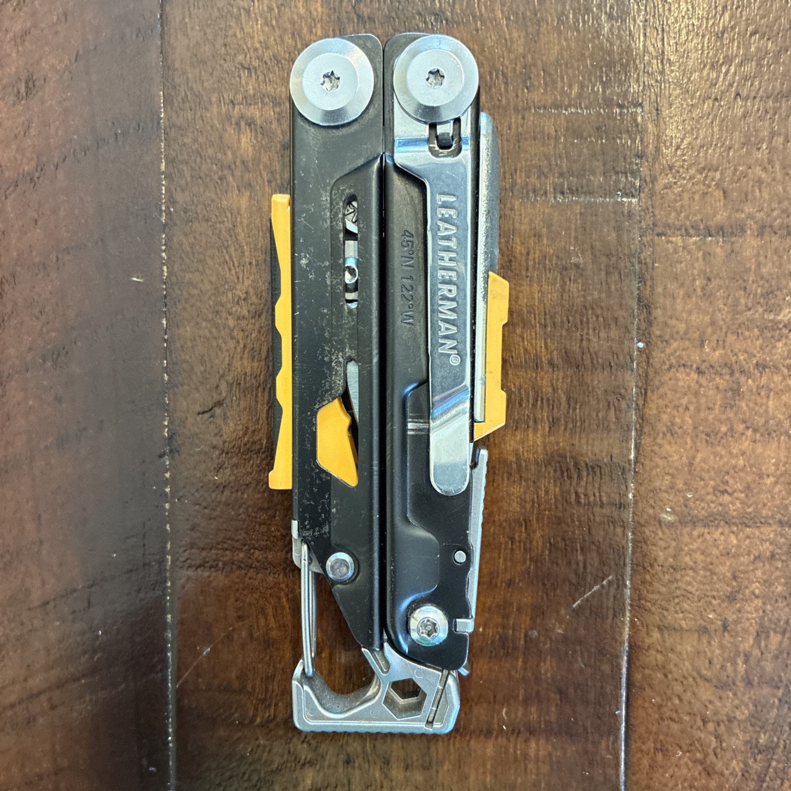 Leatherman Signal Multi-Tool Black / Yellow – Excellent!