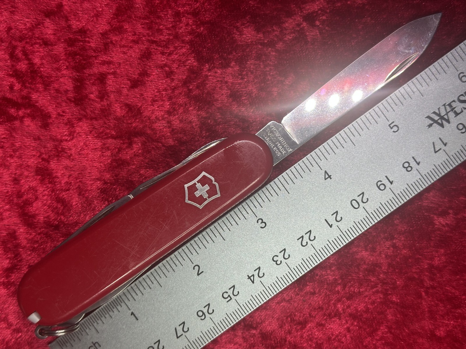 Victorinox Climber Red Swiss Army Knife 11 Tool 3 Layer Random Pick (183)