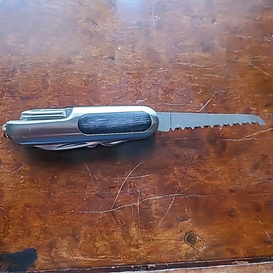 (Unused) Gentleman’s Hardware Survival Penknife Multi-Tool