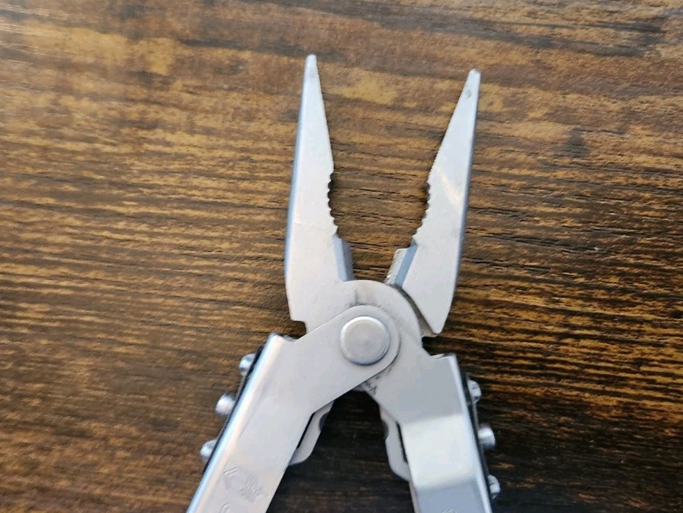Gerber MP600 Multi-Tool Multi-Plier Needle Nose Silver w/ Sheath – Great X4