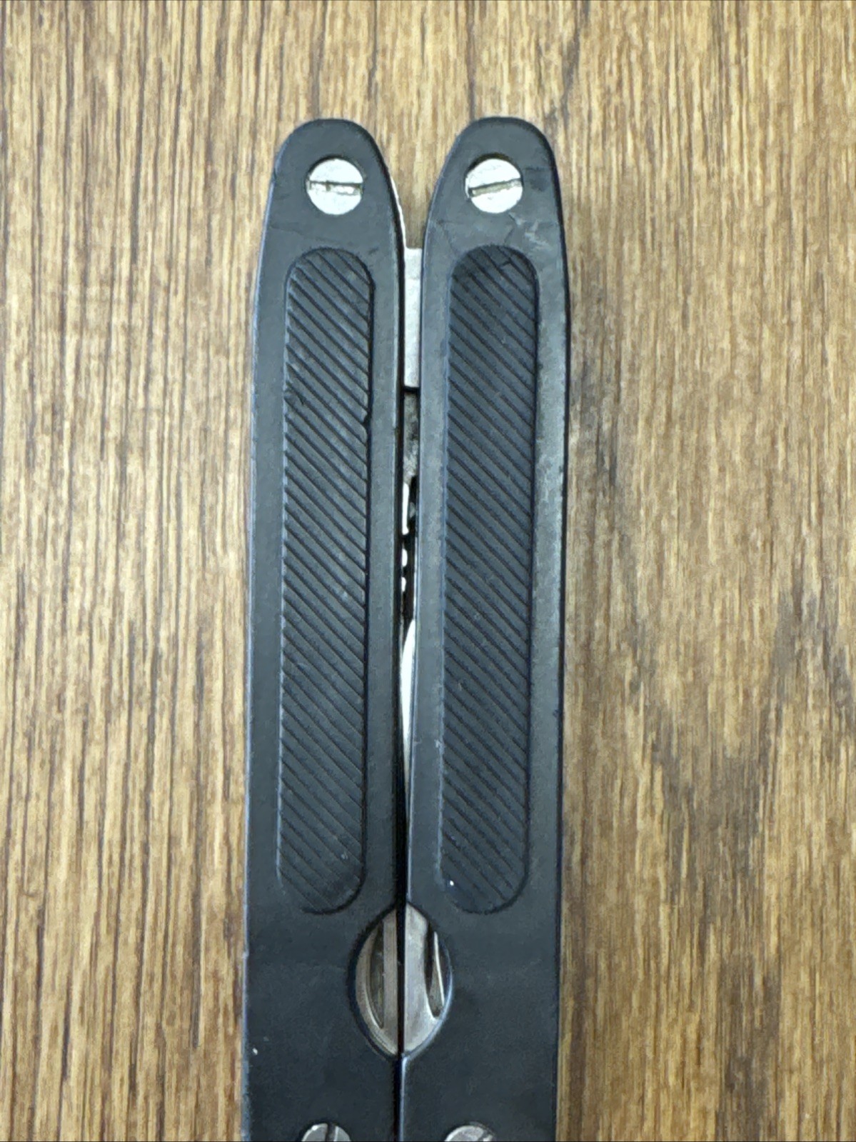 11-in-1 multi tool Pliers Knife Opener File Survival Hunting Camping