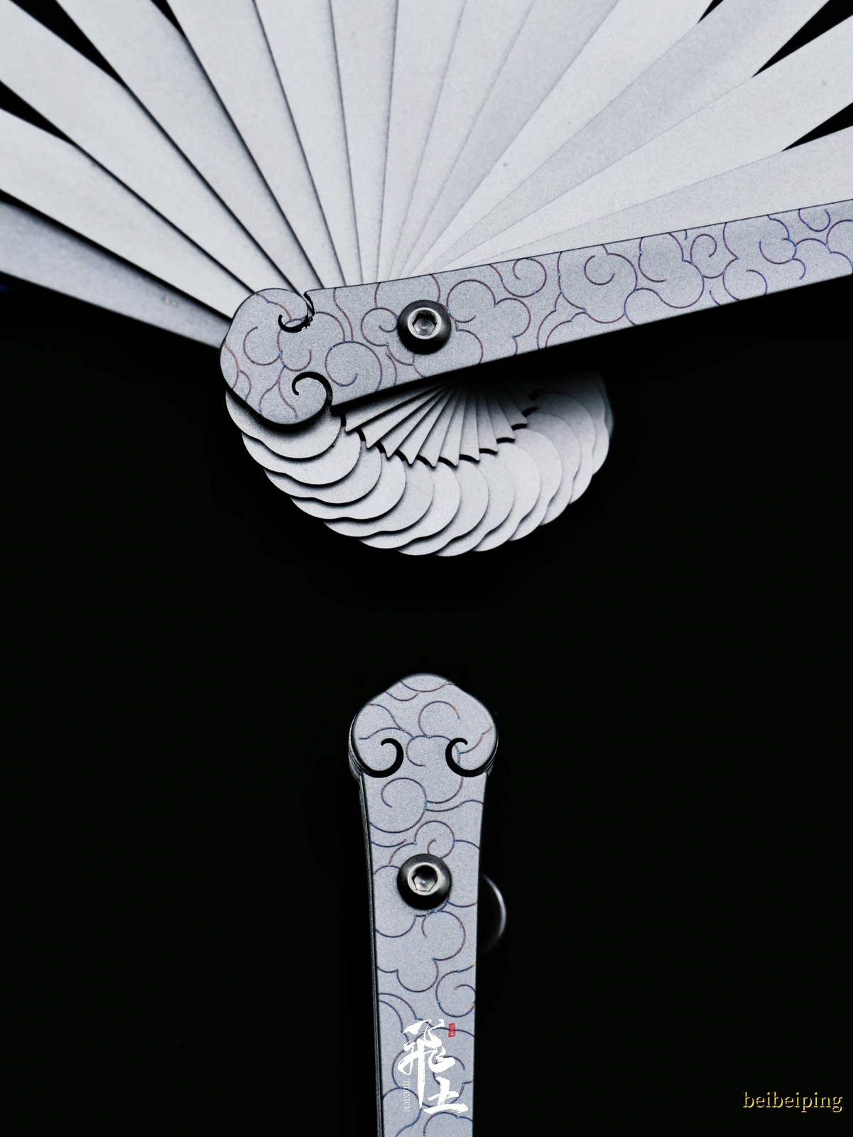 10”Panlong Titanium Alloy Folding Fan Antique Carving Portable KungFu Taiji Fan