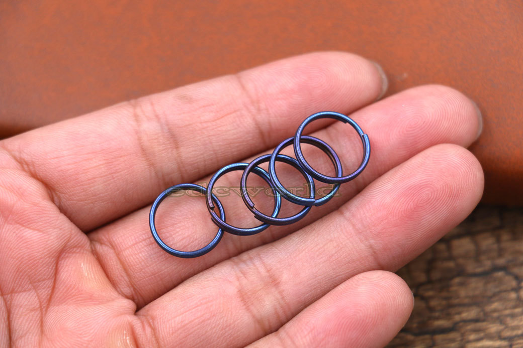 5PCS Titanium Alloy Concise Round Key Ring Key Chain Outdoor Pendant EDC Tool