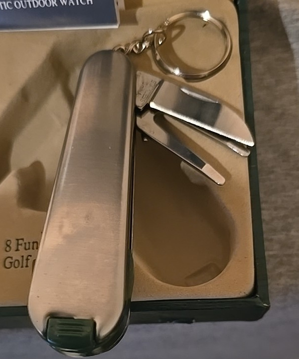 Field & Stream Men’s Watch and 8-Function Golf Tool gift set box damaged