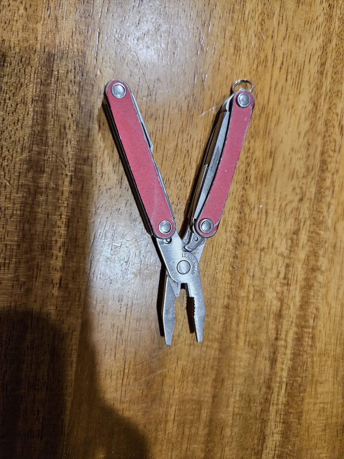 Leatherman Squirt PS4 Red Keychain Multi Tool Pliers Pocket Knife