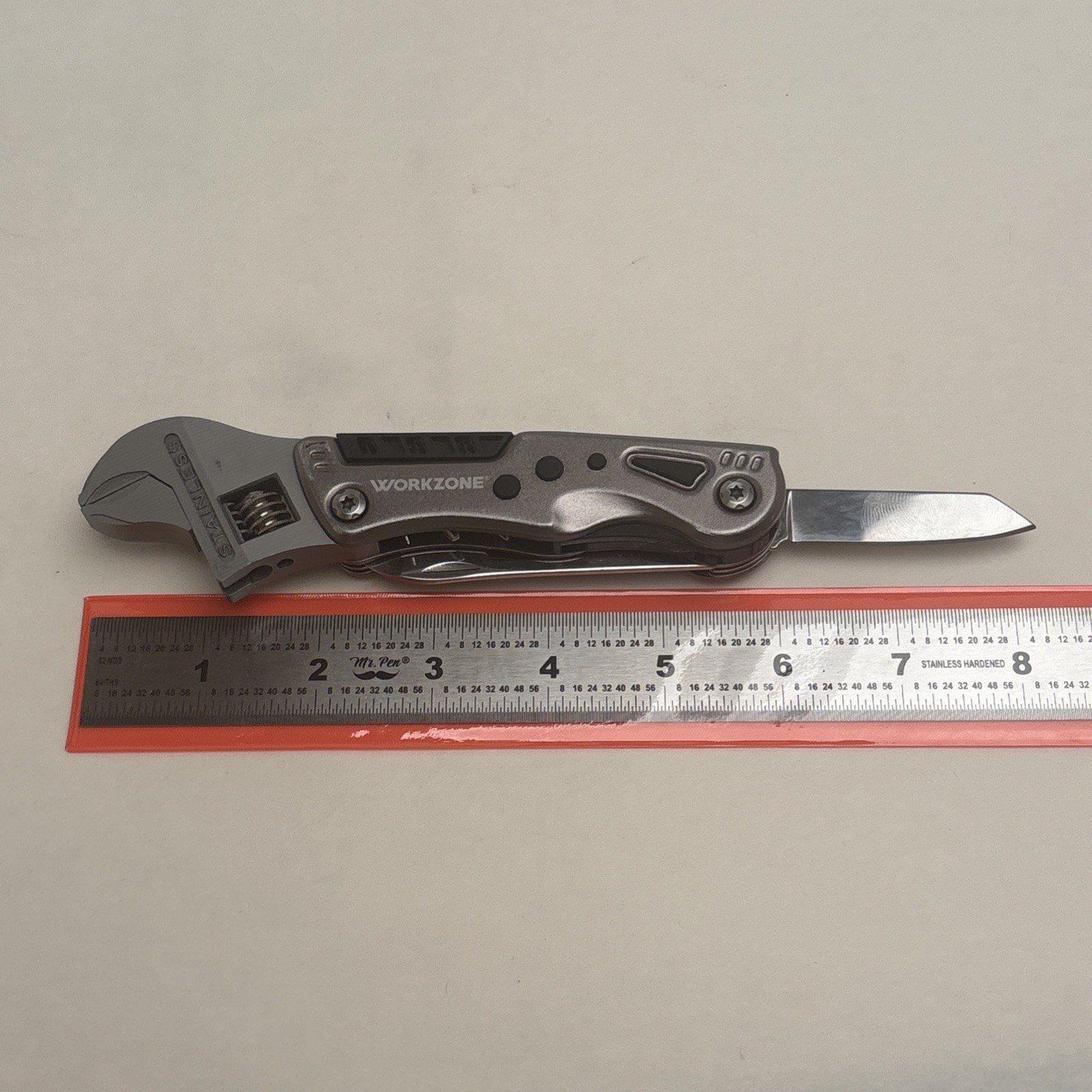 WORKZONE Multi-tool Wrench Screw Driver w/Bits Flashlight Stainless Knife Opener
