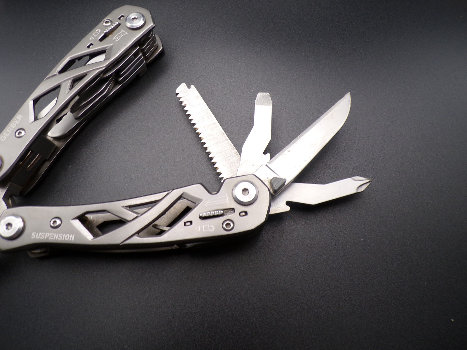 Gerber Suspension Multi Tool Knife Pliers Screwdrivers