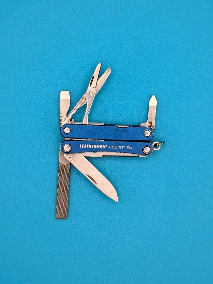 Leatherman SQUIRT PS4 Multi-Tool With Pliers Scissors Knife BLUE! *CGP*