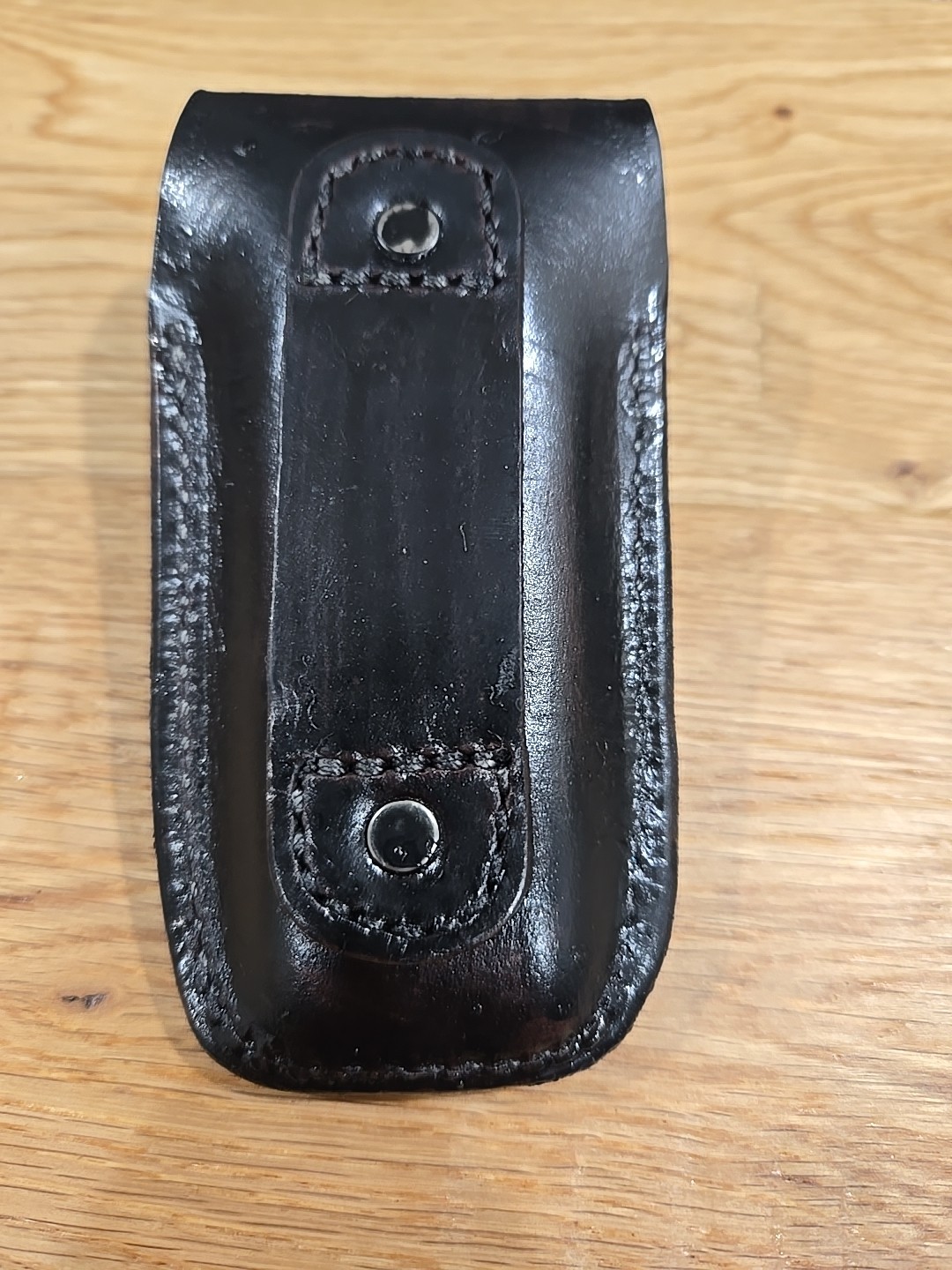 Leatherman Wave Black Dyed leather sheath. Plain flap. Sheath only.