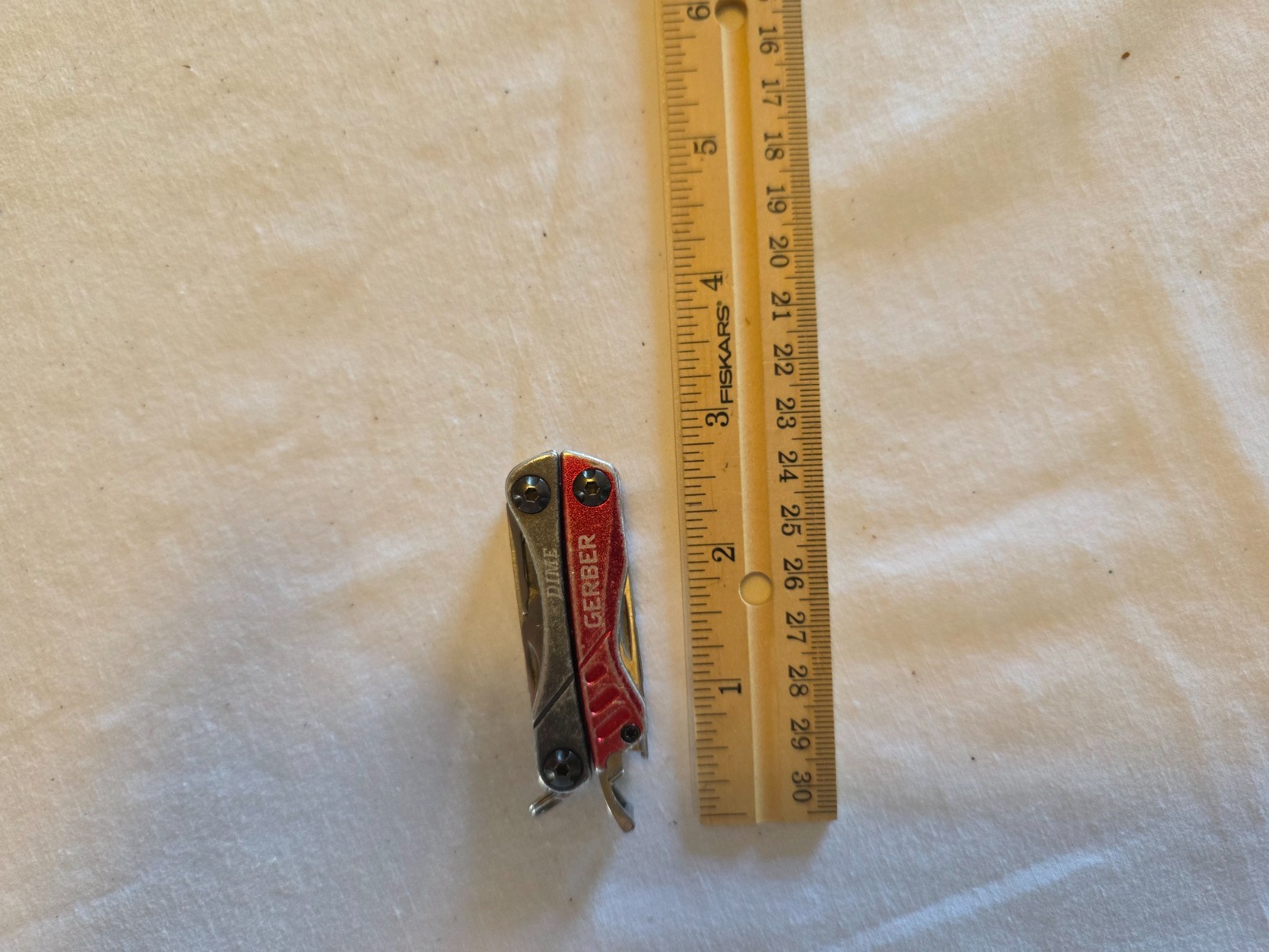 MT2601-019 – 4x Gerber Mini Multi-Tools + Case Free Shipping Used