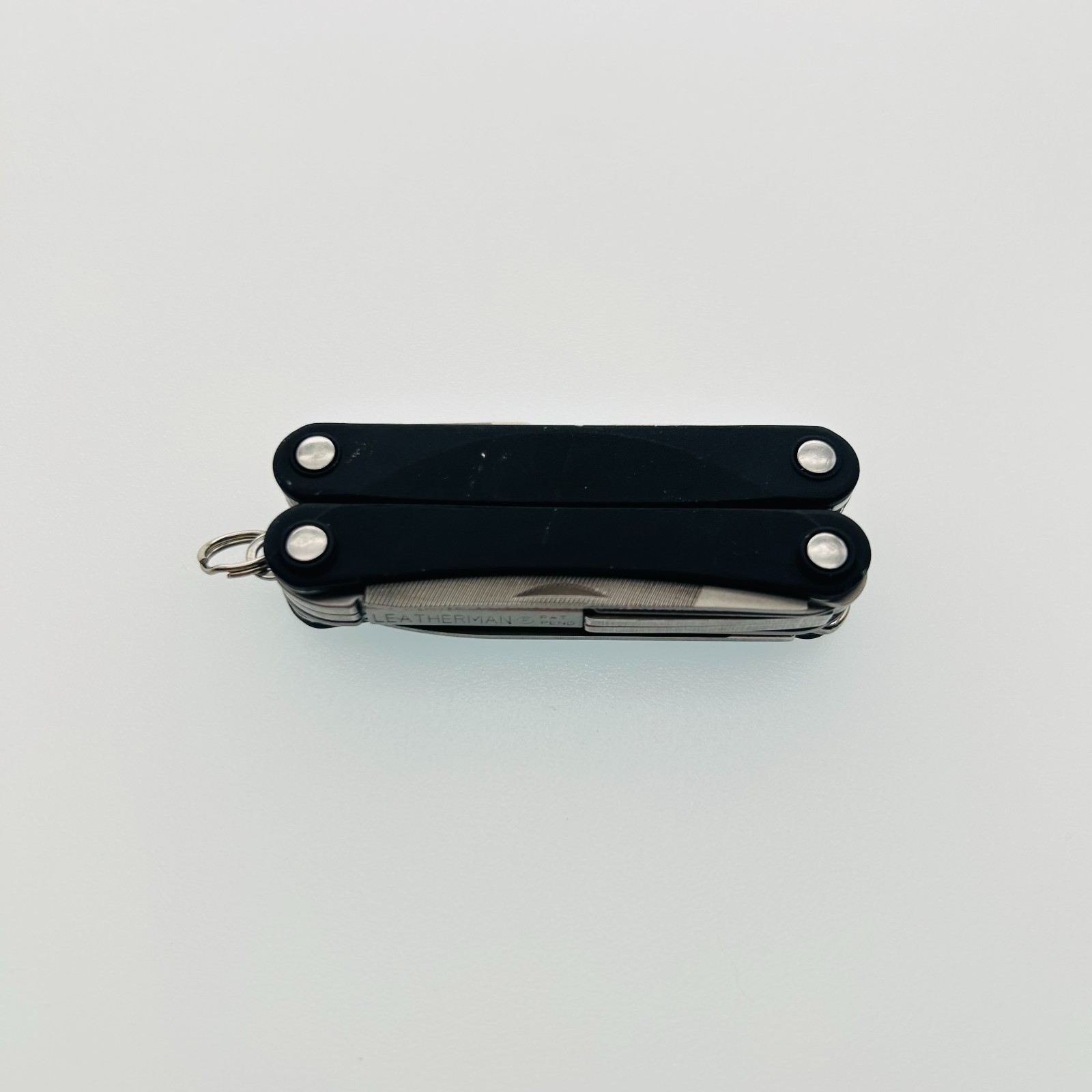 Leatherman Squirt PS4 BLACK – 8-in-1 Keychain Multi-Tool Discontinued (CODE23)