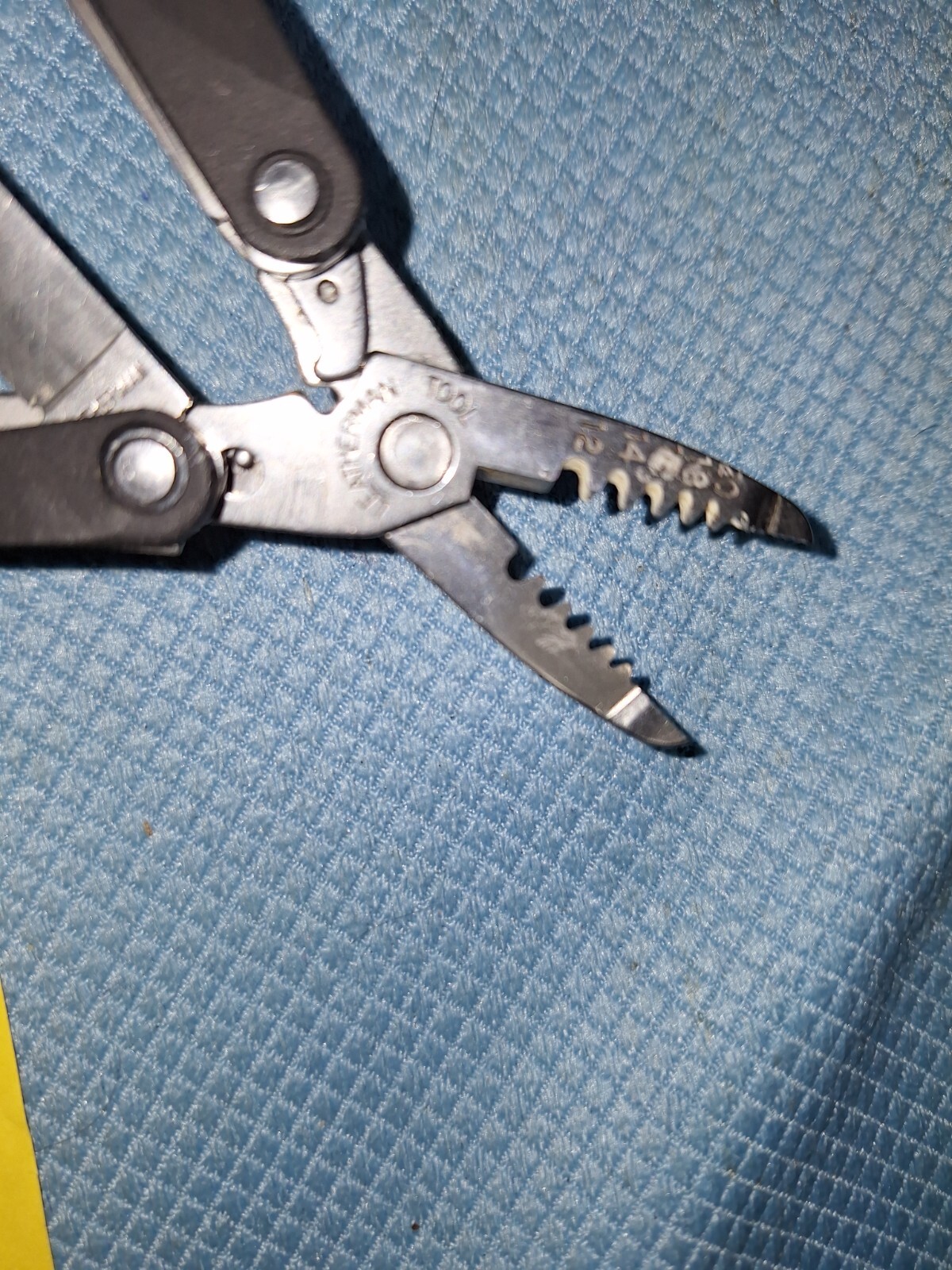 1 LEATHERMAN ES4 BLACK Multi Tools AIRPORT CONFISCATION nice Lot 529