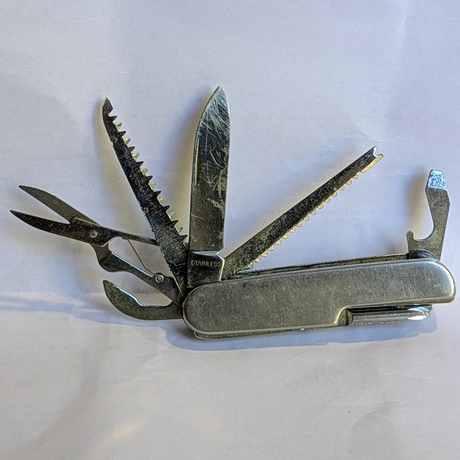14-Function Multifunction Stainless Steel Pocket Knife with 11 Flip-out Tools