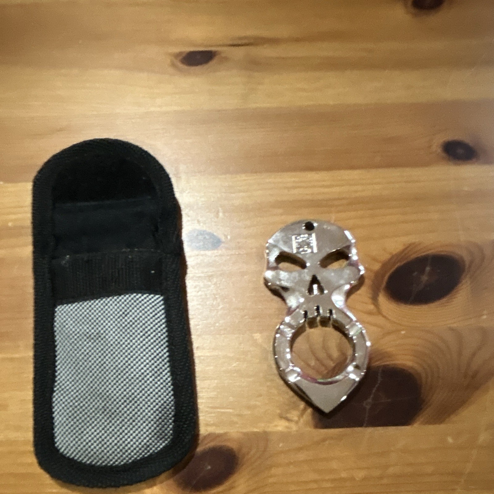 Skull Metal Eddie Bauer 3-in-1 Multi-Tool Knife Bottle Opener Silver Nylon Pouch
