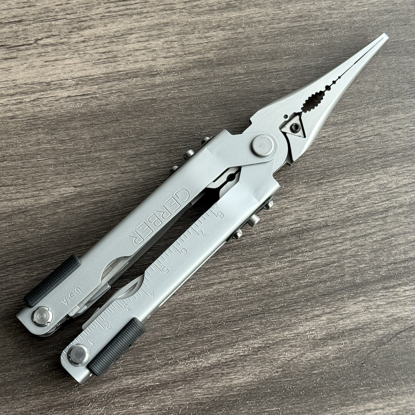 Gerber Fisherman Multi Plier MP600 Gerber Fish Fisherman with Extra Long Pliers