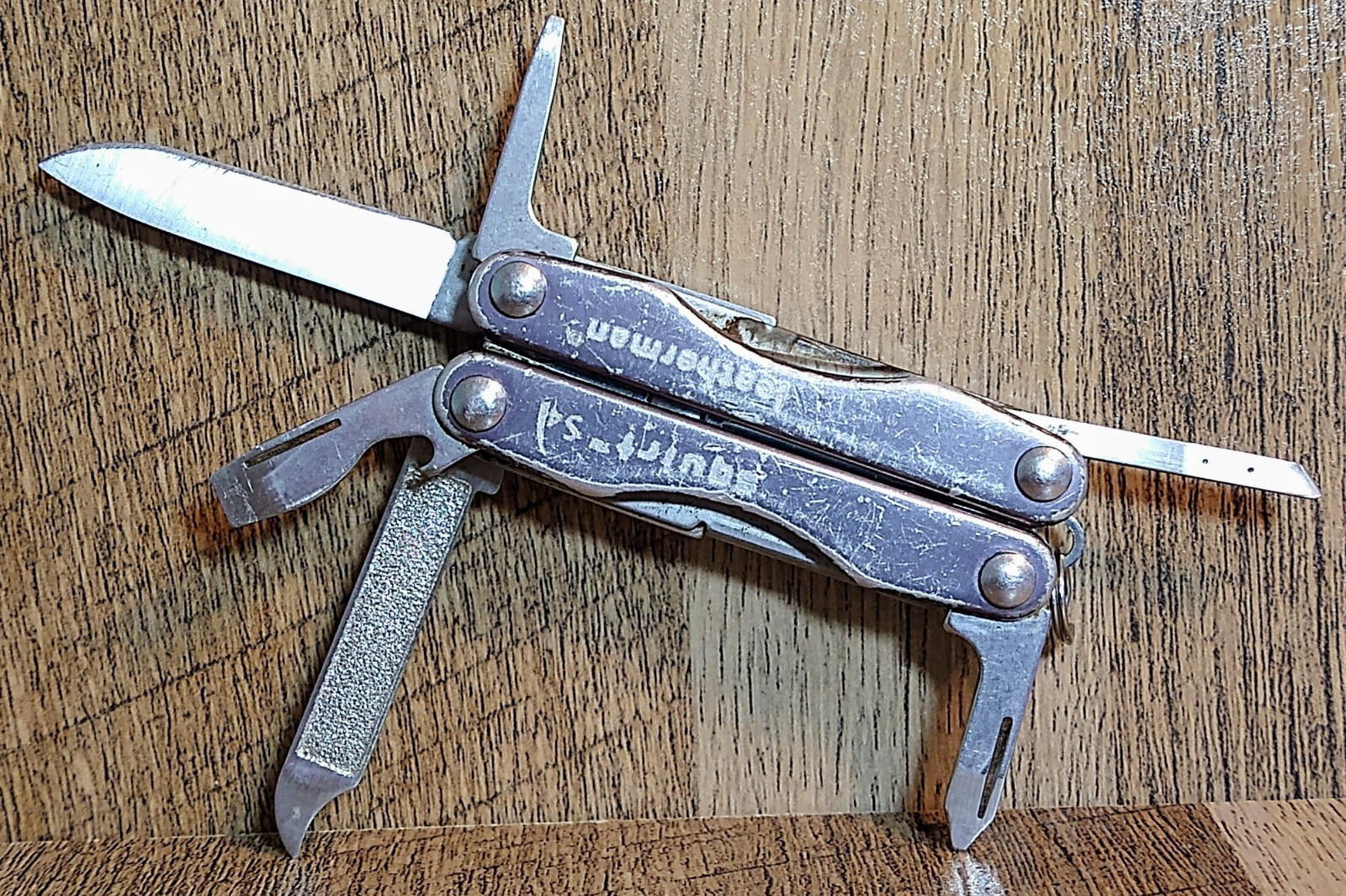 Leatherman SQUIRT S4 GRAY/SILVER Multi-Tool (Retired Model) – All Tools Good!