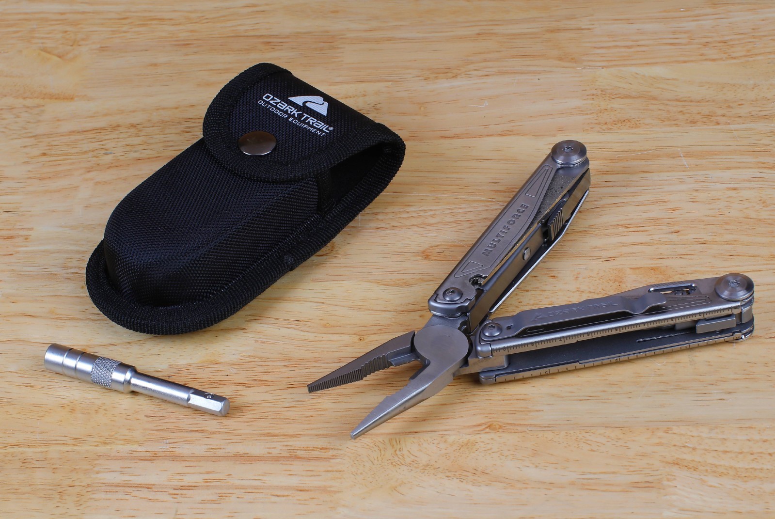 Multi Tool 18-in-1 Stainless Steel Pliers Screwdrivers Knife Pouch Camping