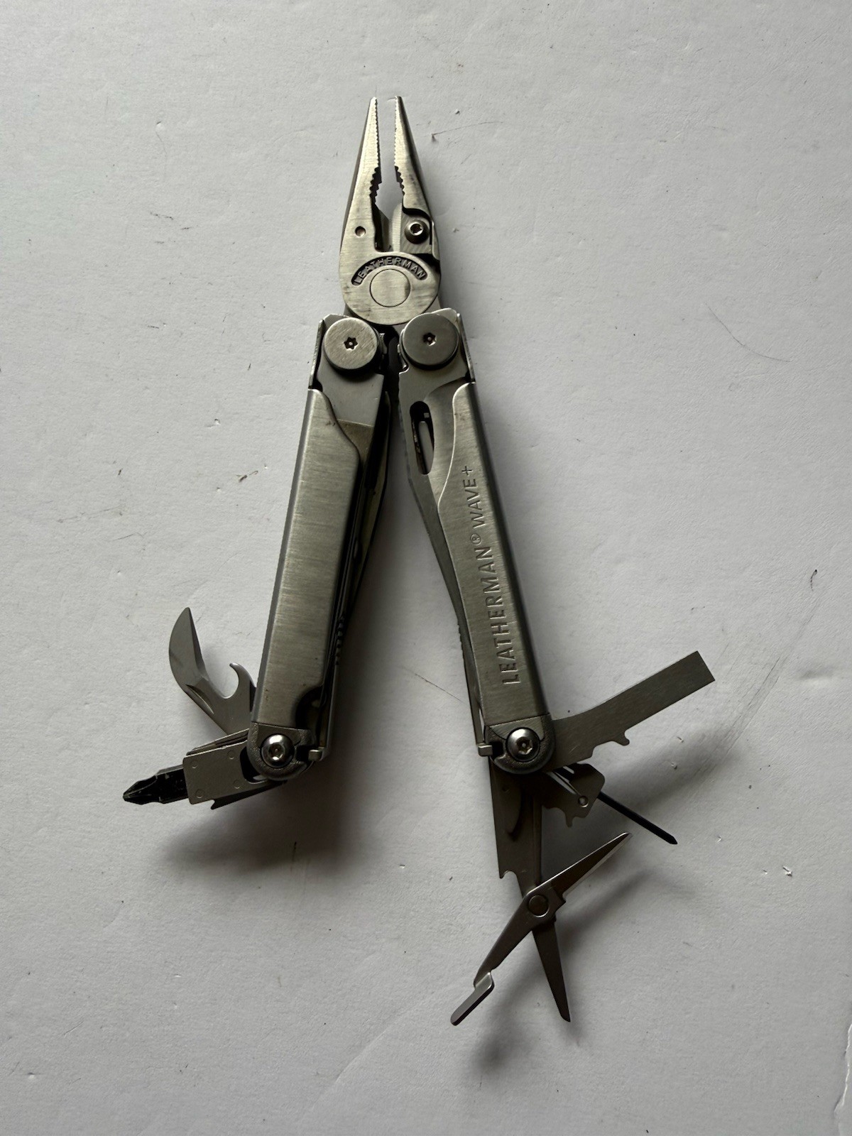 Leatherman Wave Plus + Multi-Tool! SILVER & BLACK! WITH SHEATH! FAST SHIPPING