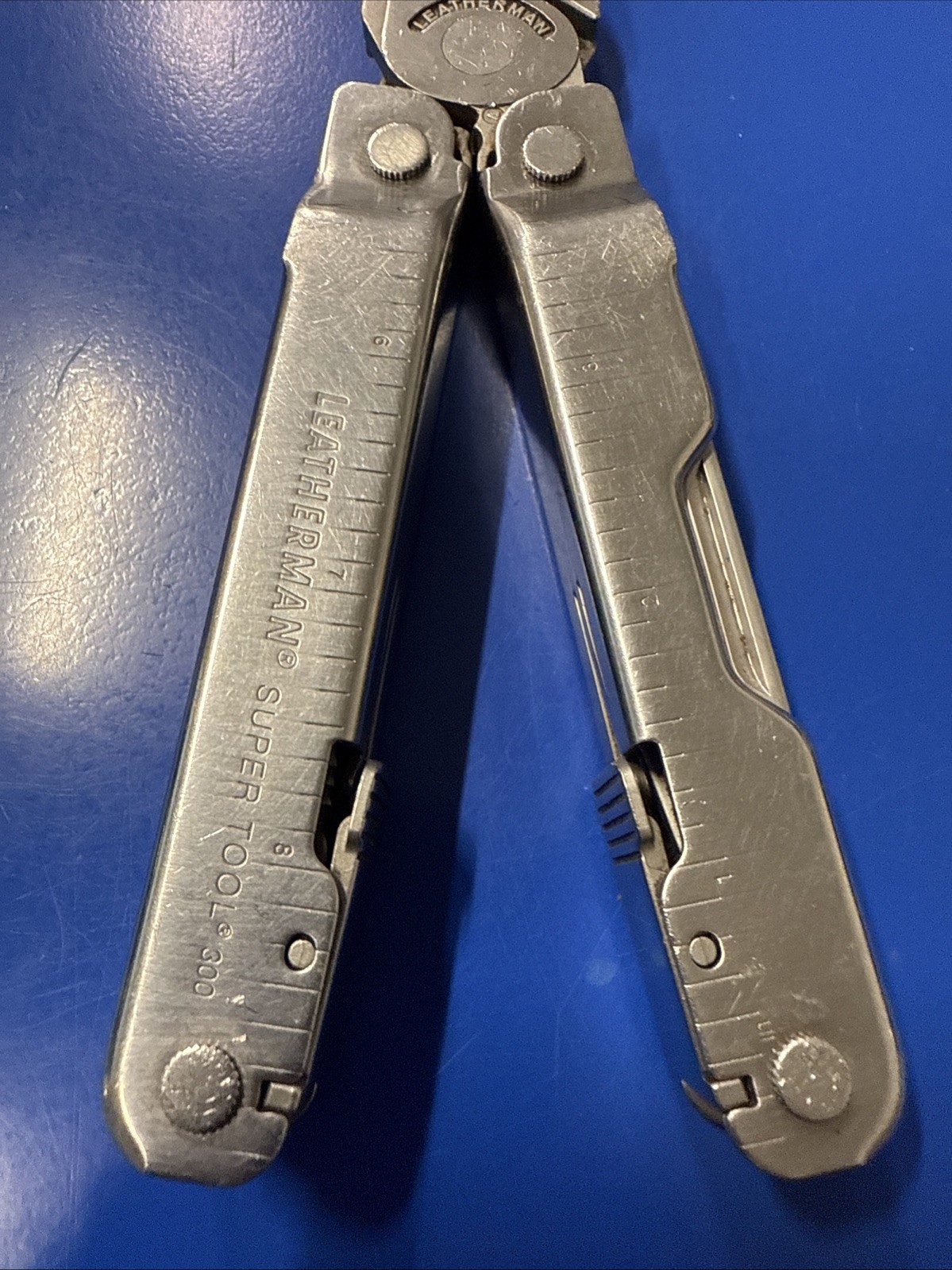 Leatherman Super Tool 300 Multitool Tool No Sheath