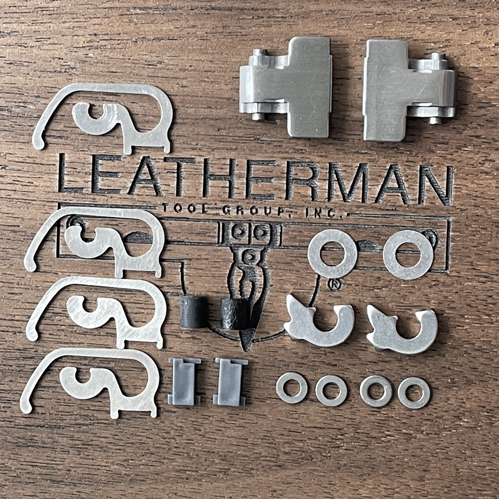 Leatherman Parts for Replacement: Leatherman FREE P2 washers bushings