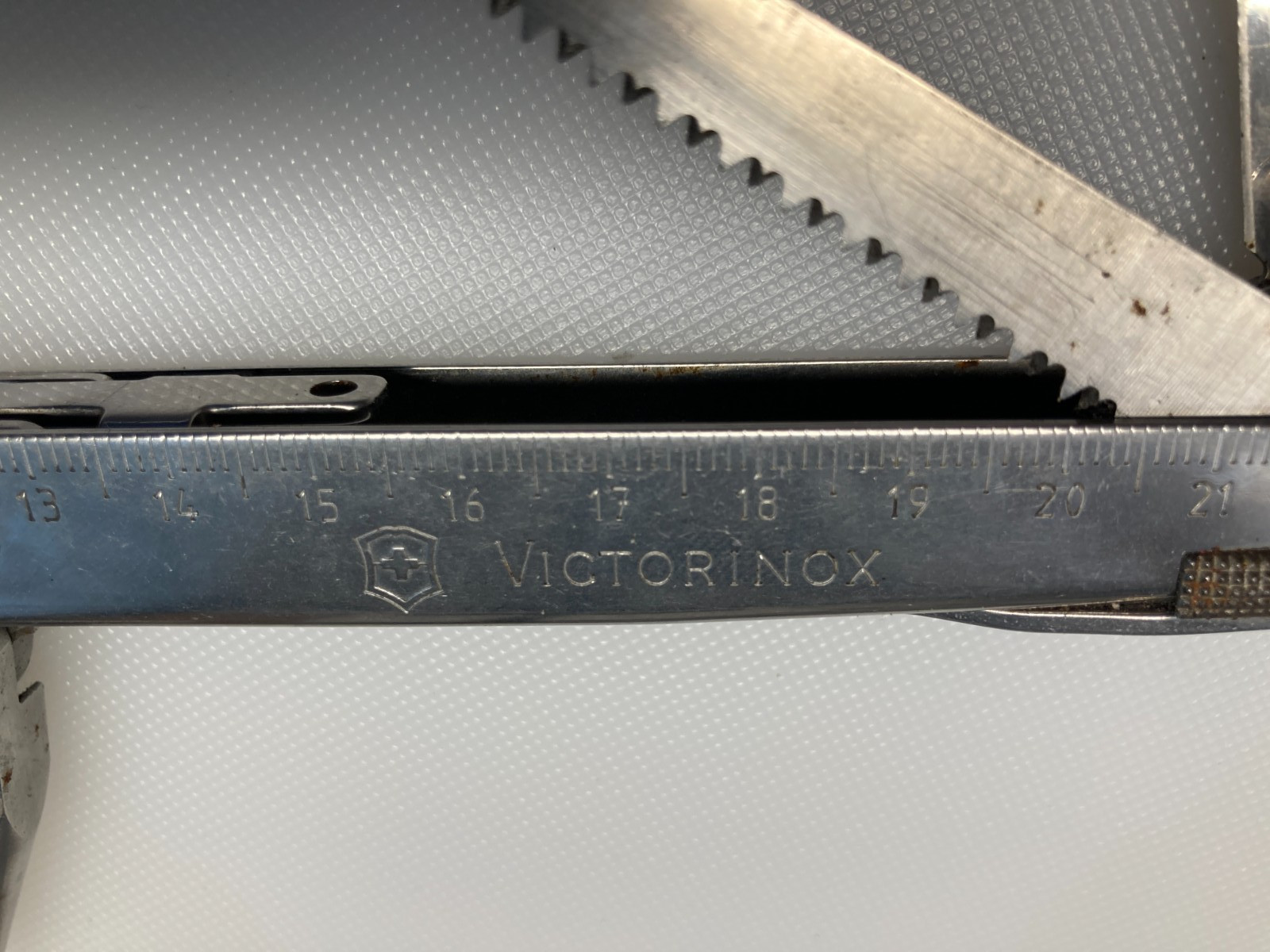 Vintage 4.5″ Victorinox SwissTool Pat Pend Swiss Army Knife Multi Tool Pliers