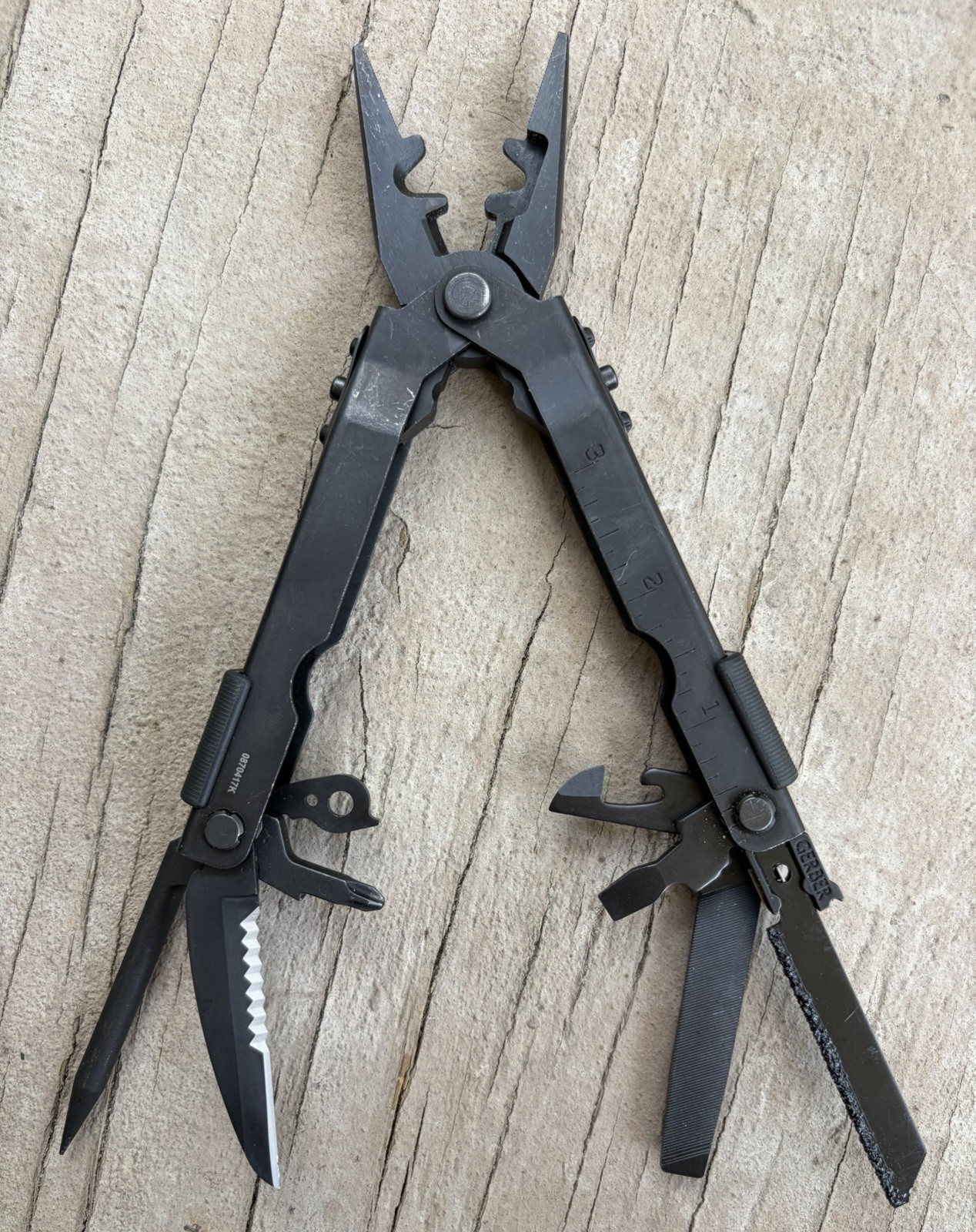 GERBER DET MULTIPLIER CAMPING BLACK OXIDE NEEDLE NOSE MULTI TOOL KNIFE W/SHEATH