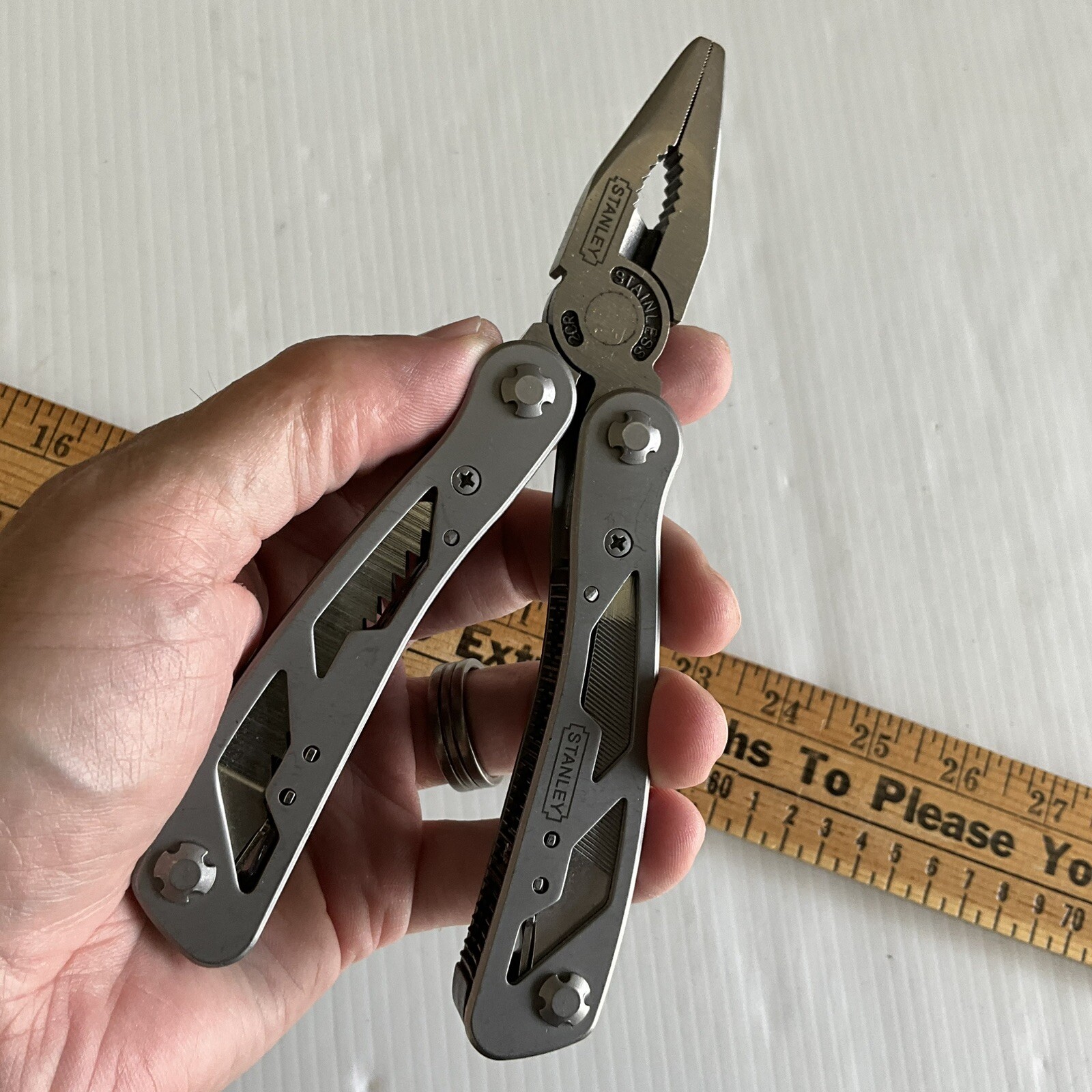 Stanley Stainless 12-in-1 Multi Tool 2CR Pliers Knife Screwdrivers File Survival