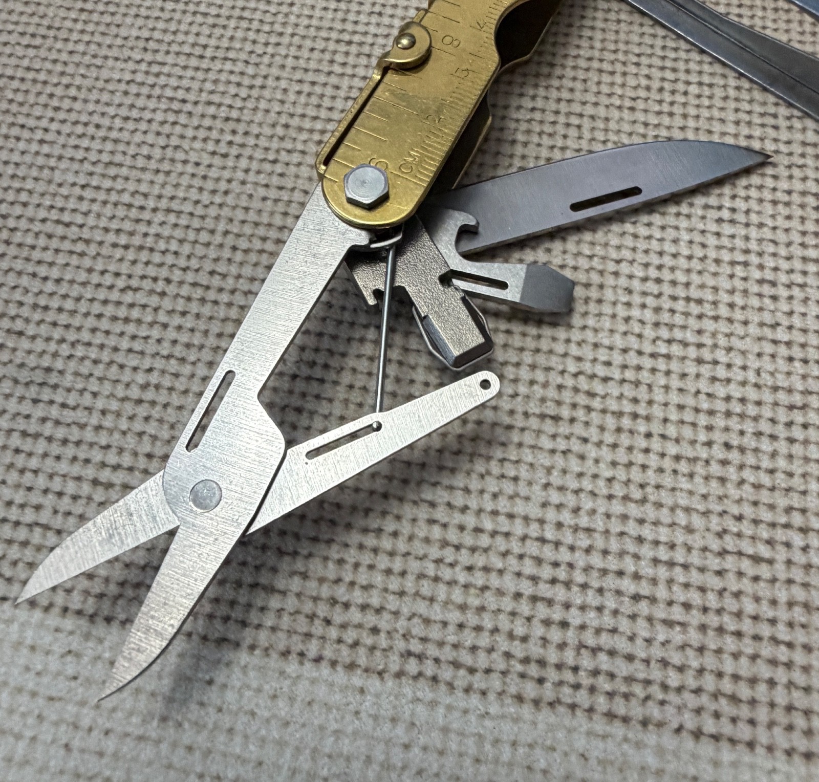 RARE Vintage Retired SOG Gold TiNi Power Lock Multi Tool w/sheath + SOG Bit Kit