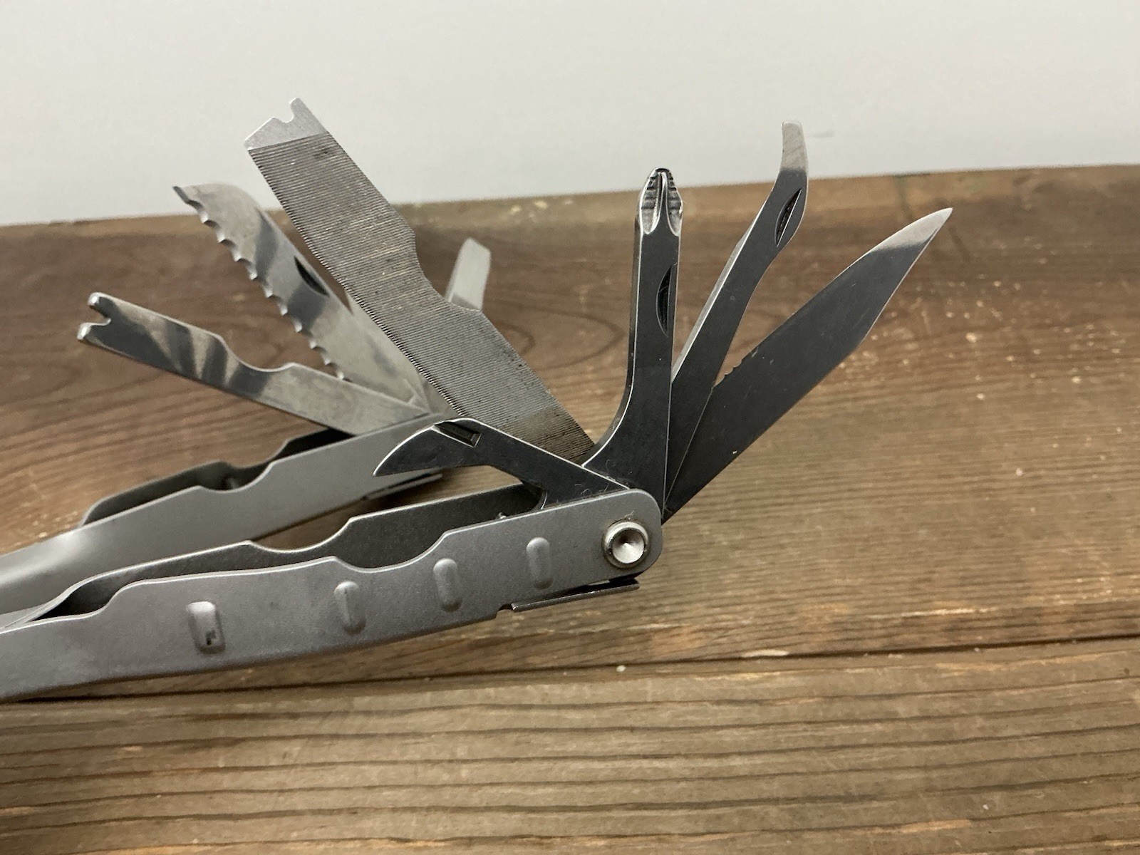 Schrade USA Tough Tool ST1 Multi-Tool Pliers Knife w Leather Sheath Nice!