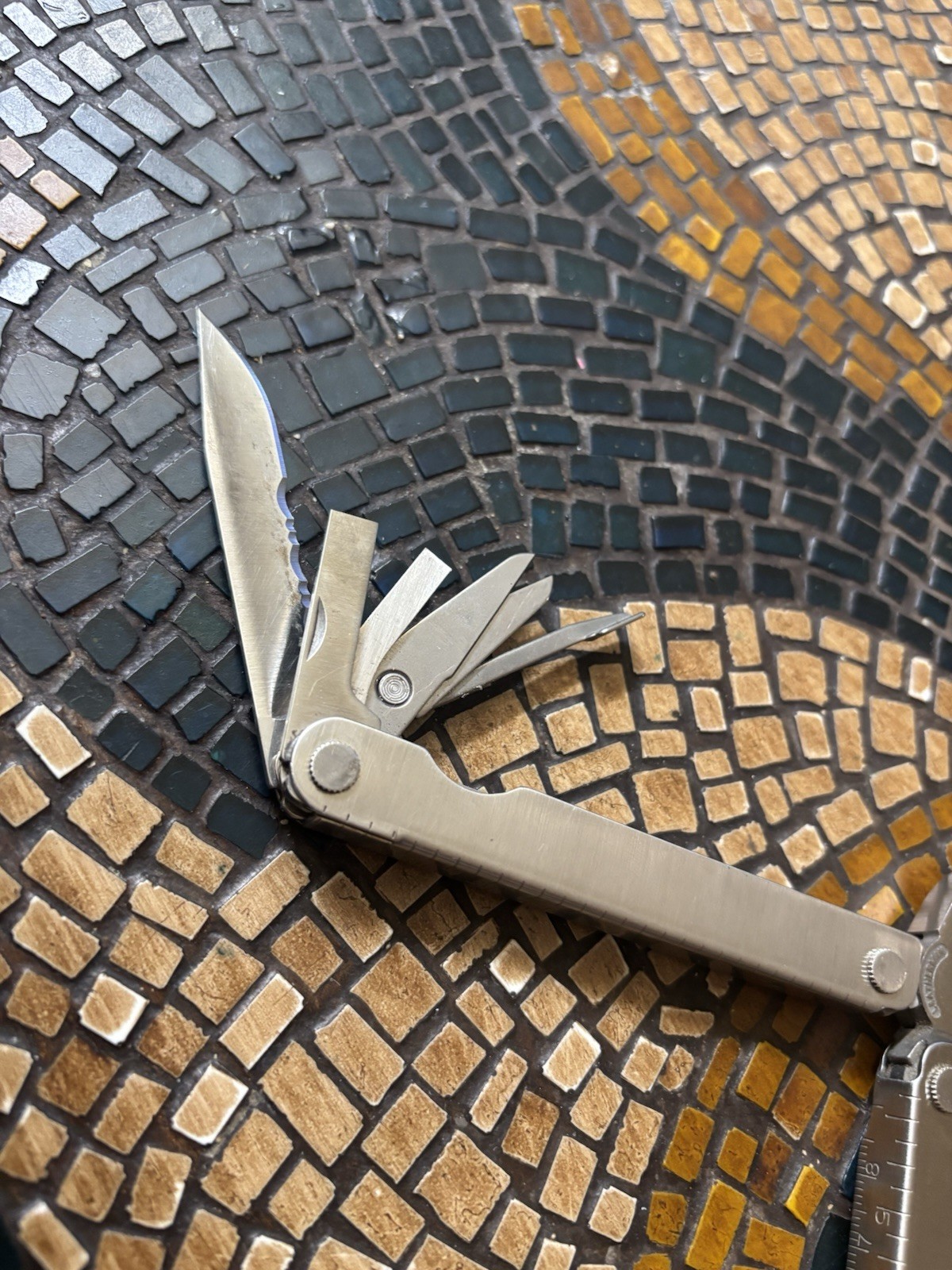 Leatherman Pocket Survival Tool PST ll Multi-Tool with Sheath Portland OR USA