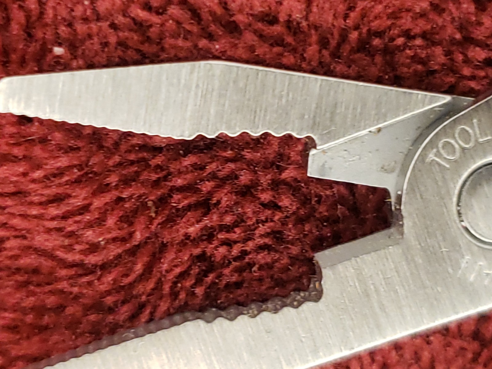 🔴 Leatherman Squirt PS4 Multi-Tool Red