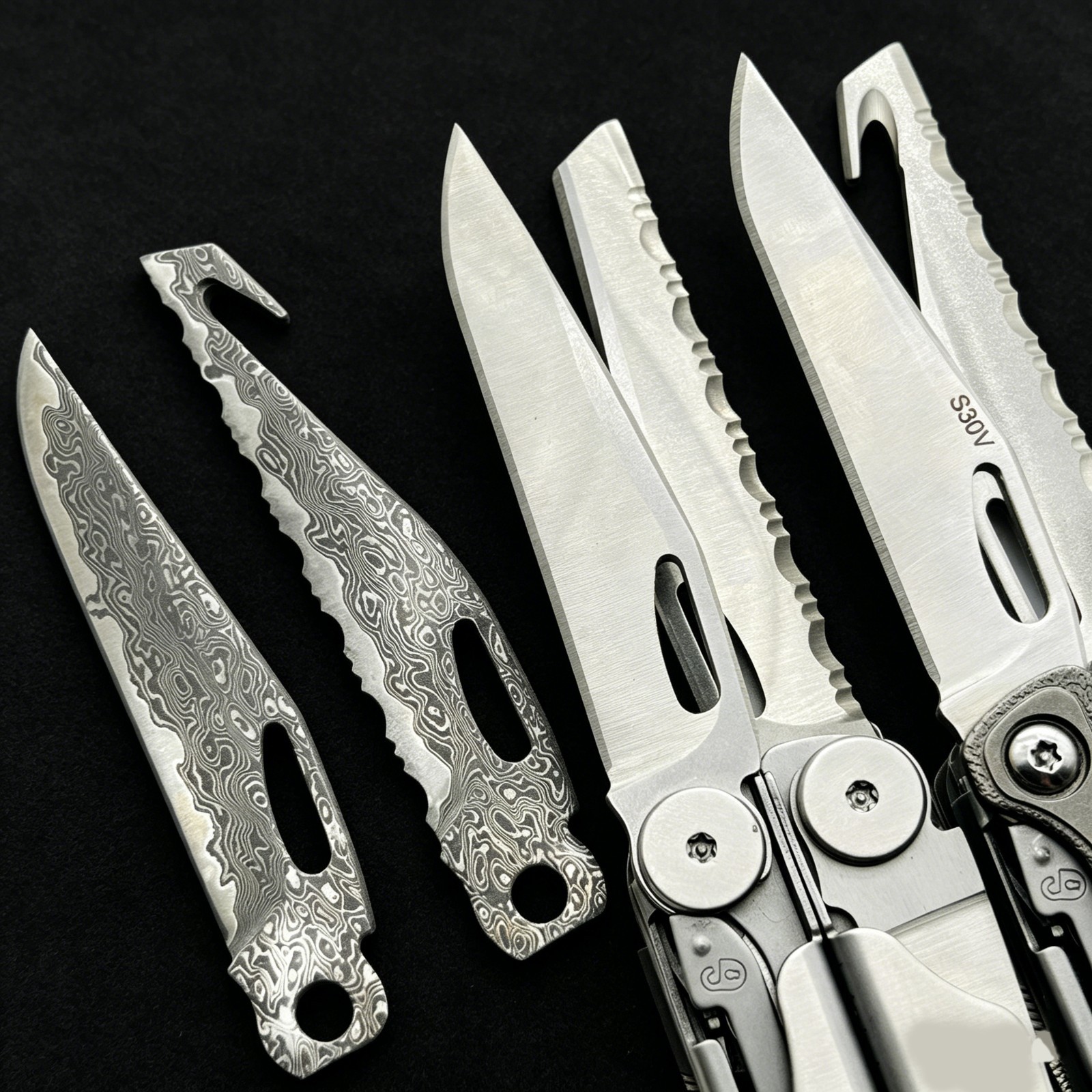 Upgrade VG10 Damascus Saw Blade – For Leatherman SURGE | HRC60+ Razor Sharp