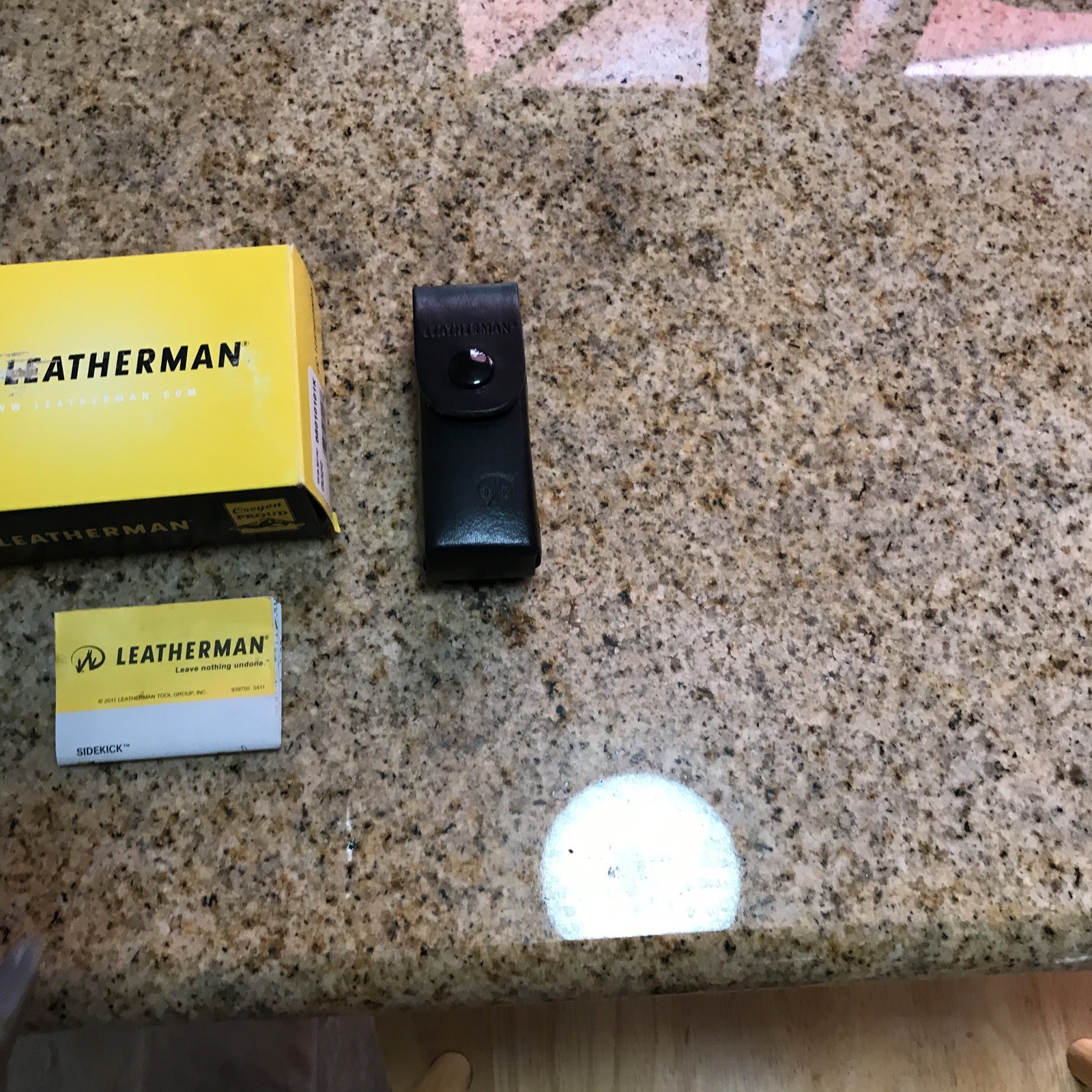Leatherman Crunch multitool, Leather Sheath, Made in USA in 2011 Mint Condition