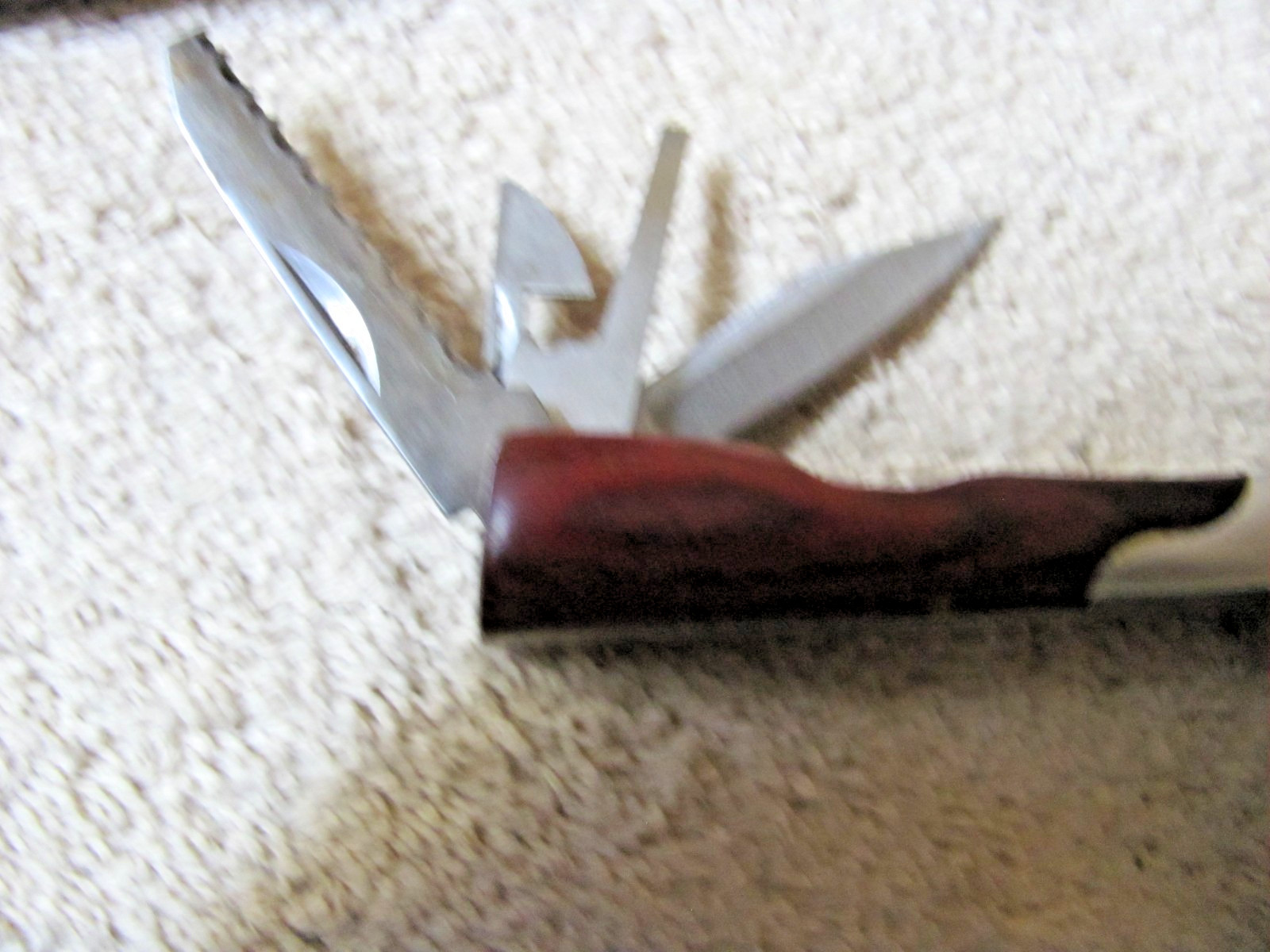 SCHRADE MULTI-PLYER TOOL, SHEFFIELD STEEL, 10 TOOLS, 2 3/4in CLOSED, 4 in OPEN
