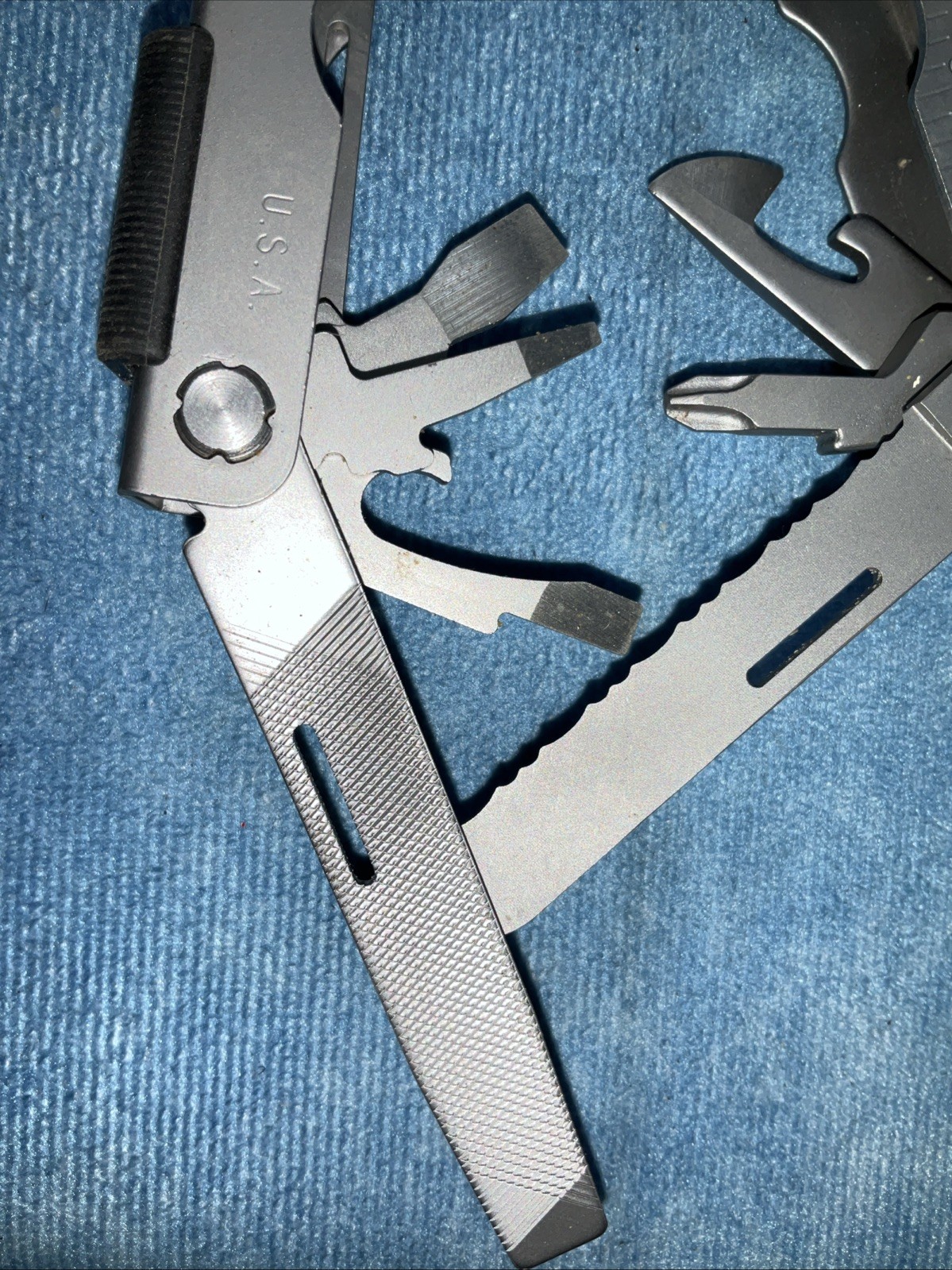 Gerber USA Multi-Plier 400 Original Black Oxide SnubNose Multi-Tool w/Sheath(576
