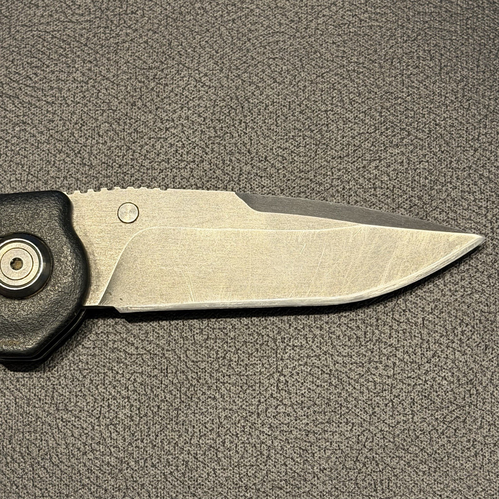Leatherman K500 154CM Blade w/ Carabiner Lockback Knife Black Blade
