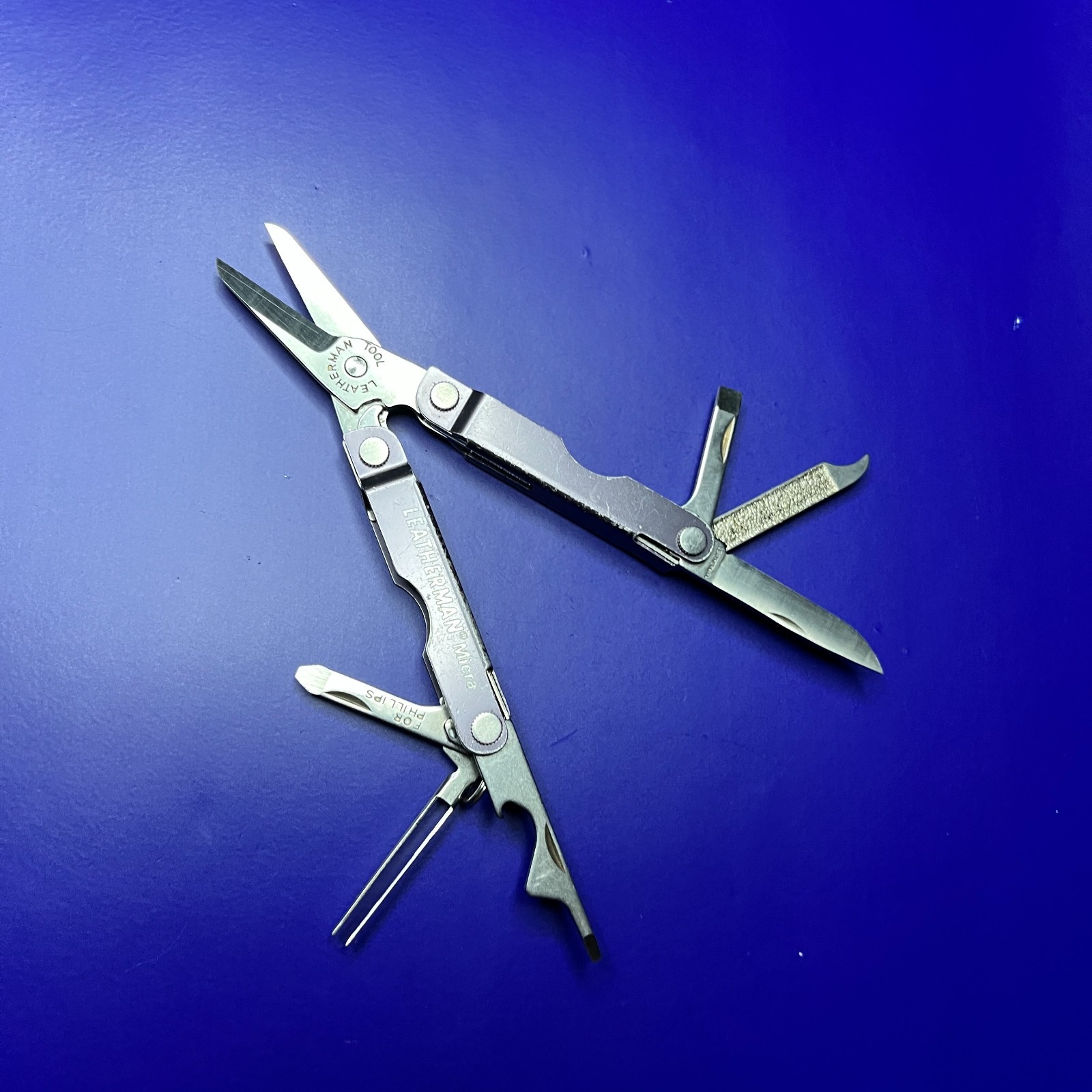 Leatherman Micra Multi-Tool Knife, Scissors- Gray