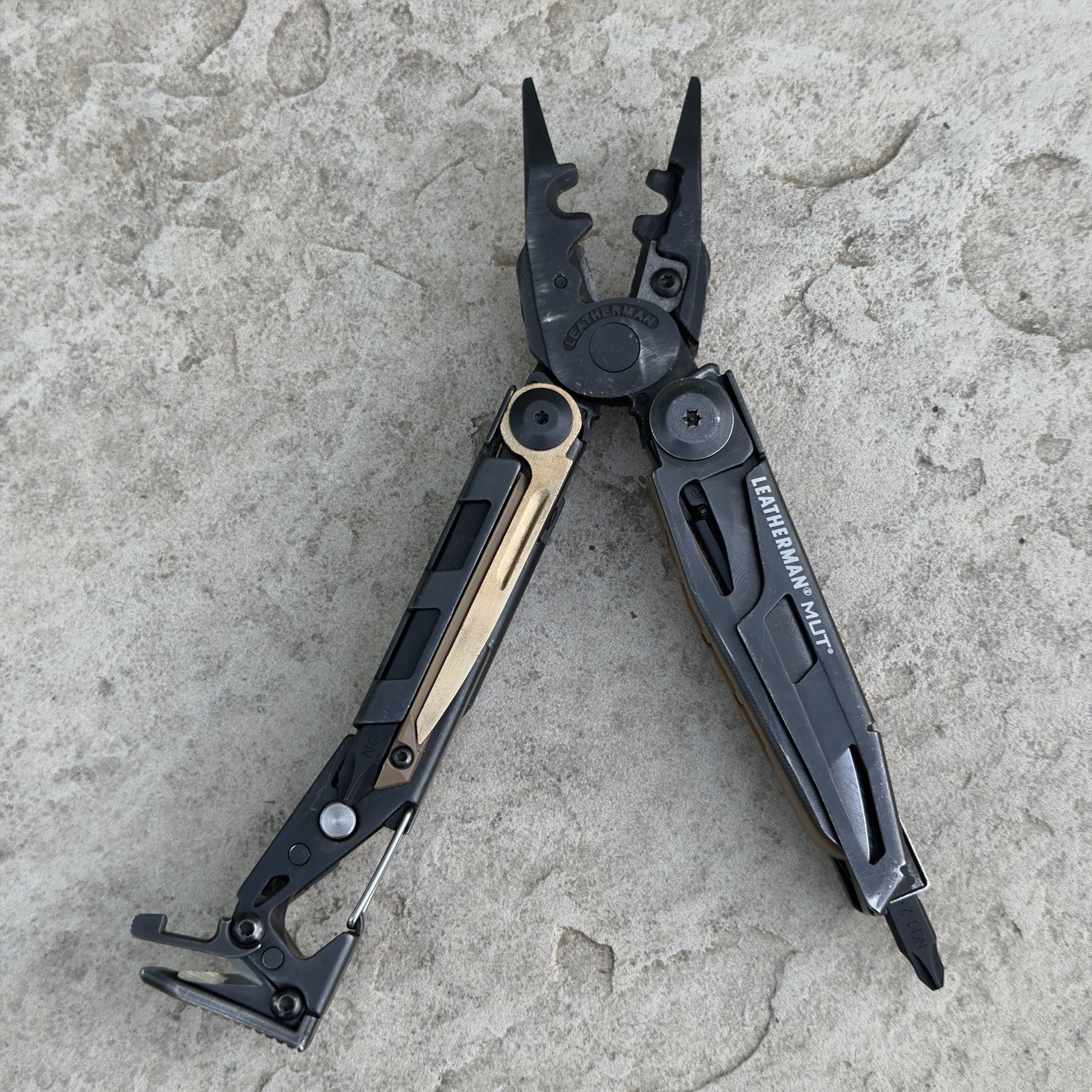 Leatherman MUT EOD Black multi tool Brown/Tan