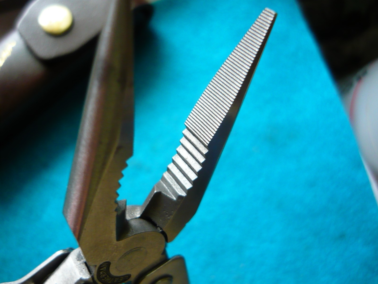 ***Leatherman BIG LETTER PST Multi-Tool -Japan NIB***Dk Brown sheath