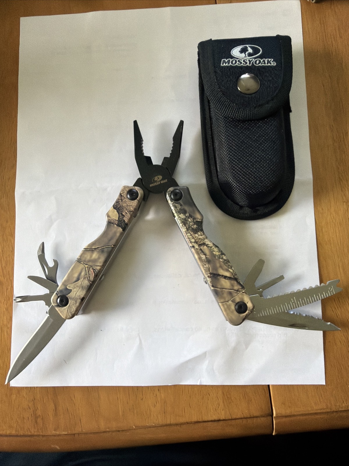 MOSSY OAK 13-in-1 Multi-tool Multi Function Pliers-Folding Pocket Tool w/Sheath