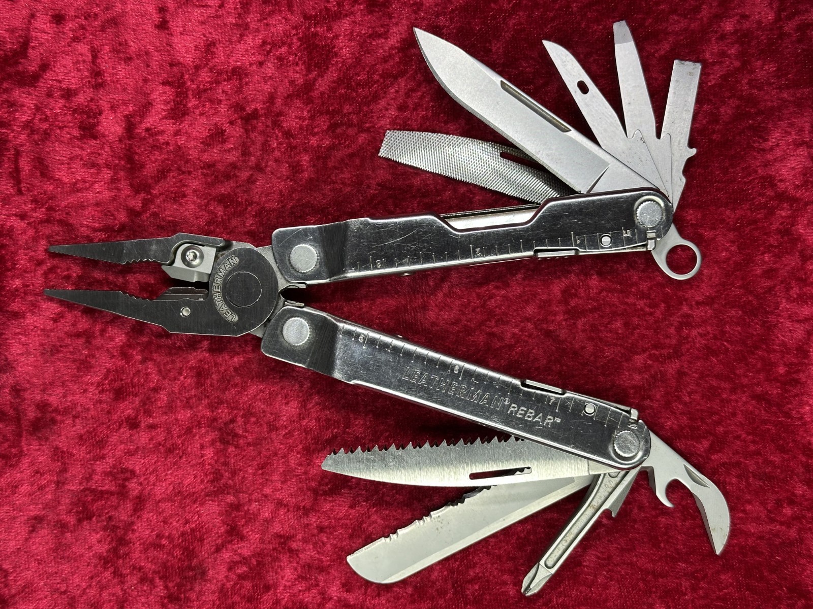 Leatherman Rebar Stainless Steel 12 Tool Multi-Tool Random Pick (366)