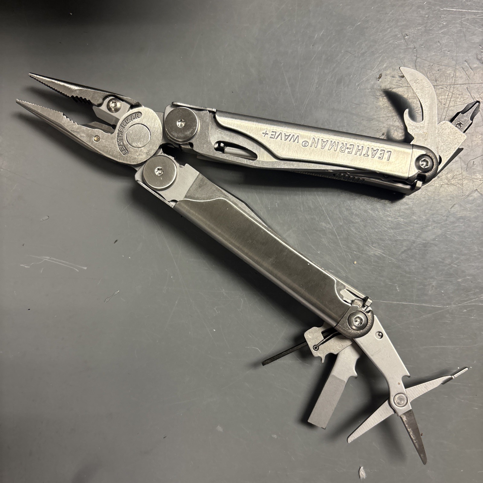 Leatherman Wave+ Multi Tool – Silver