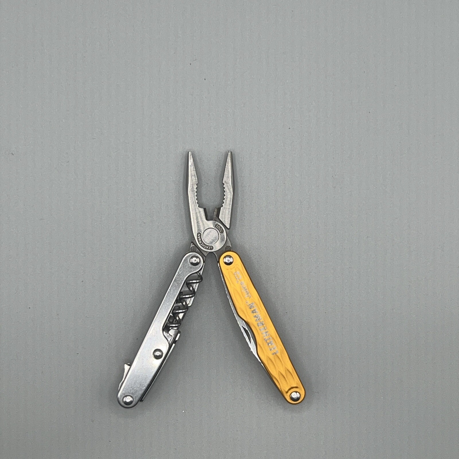Leatherman Juice C2 831918 Sunrise Yellow Rare Discontinued Display Model