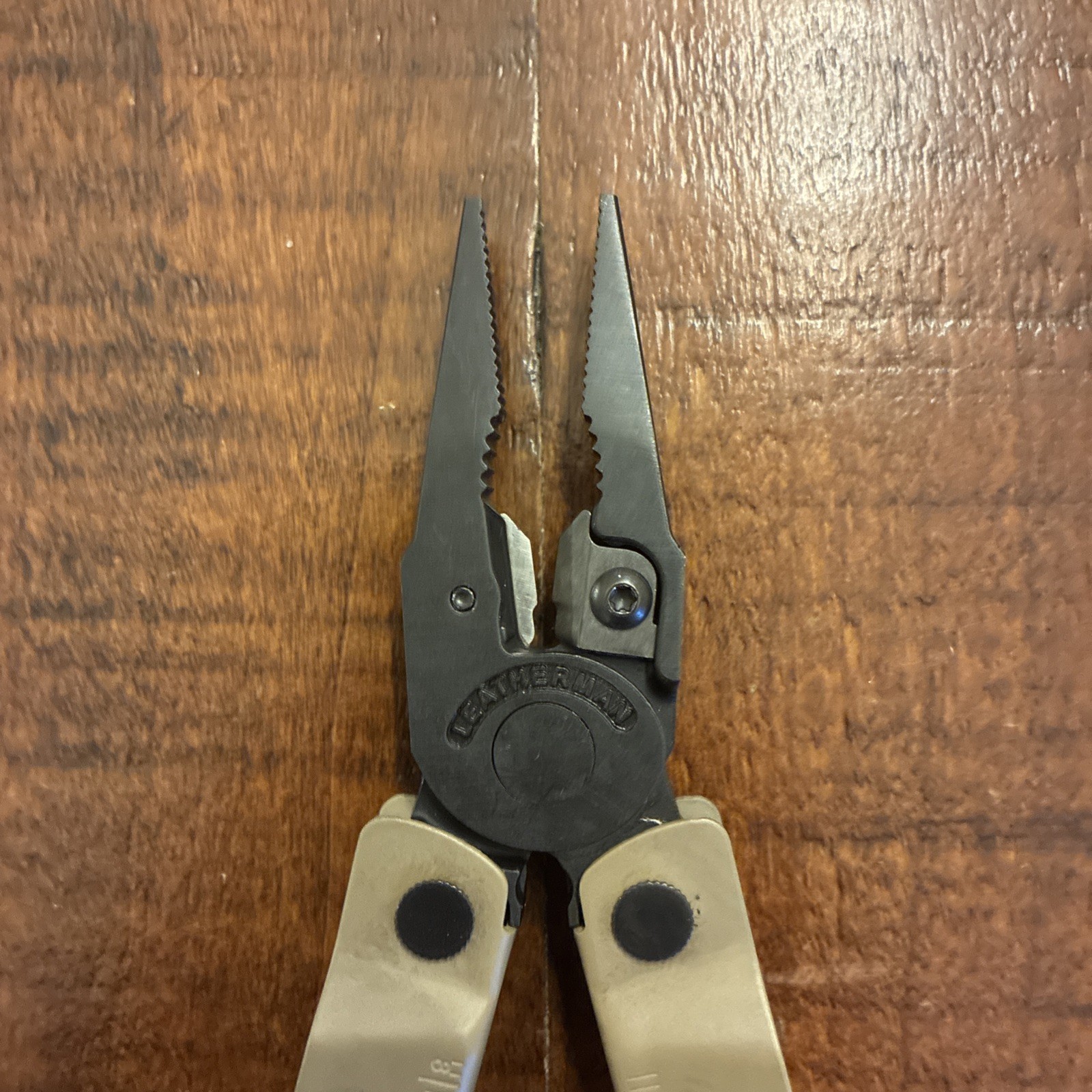 Leatherman Rebar Multi-Tool Coyote Tan – Very Clean!