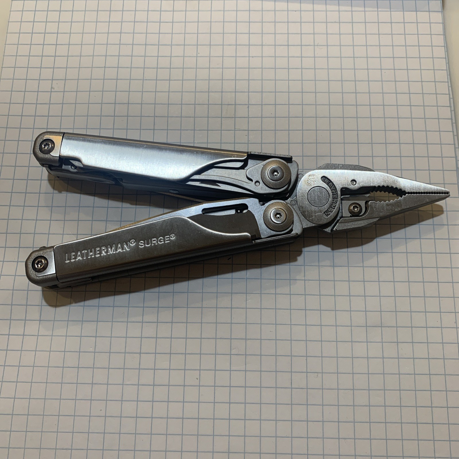 Leatherman Surge Multi-Tool Stainless Steel – Near Mint (e)